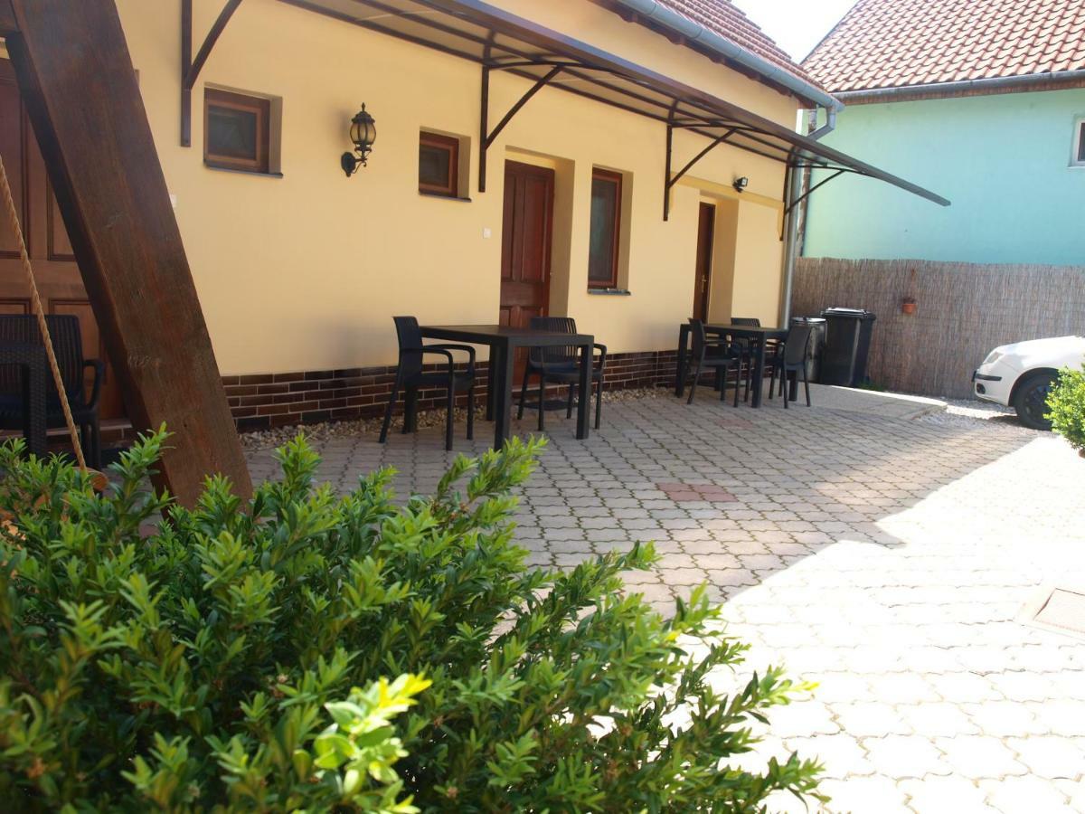 Apartmany Judita Kissova Veľký Meder エクステリア 写真